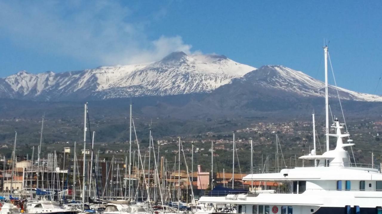 Casa Donna Rosaria Tra Etna E Taormina Apartment Riposto Exterior foto