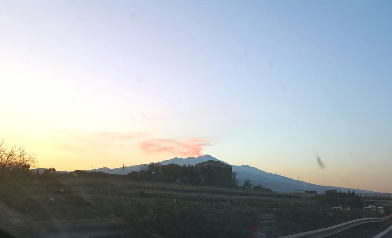 Casa Donna Rosaria Tra Etna E Taormina Apartment Riposto Exterior foto